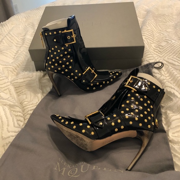 Like New Alexander McQueen Ankle Boot - Picture 4 of 10